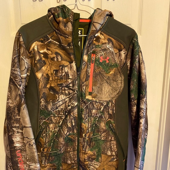 Ladies size small Under Armour coat